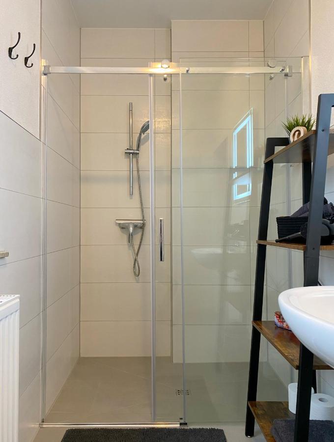 Elbnahe Ferienwohnung Mit 2 Schlafzimmern Coswig  Exteriér fotografie